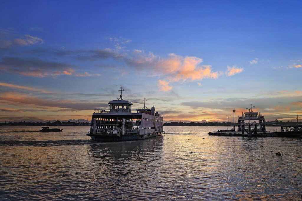 ferry 6400640 1920